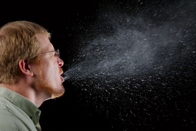 Cientistas alertam OMS que a Covid-19 pode transmitir-se pelo ar