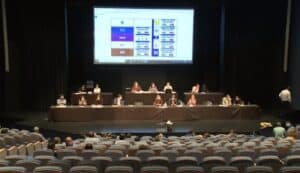 Comentadores do Praça do Município elogiam transmissão das Assembleias