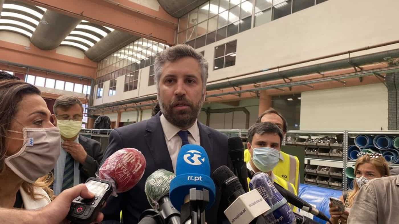 Primeiras carruagens compradas a Espanha começam a circular no final do ano