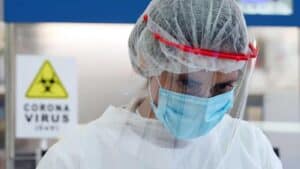 Novas provas. OMS admite transmissão do vírus pelo ar e pede que se evitem espaços fechados&nbsp;