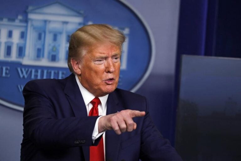 EUA ultrapassam 3 milhões de casos mas Trump diz que estão em "boa posição"