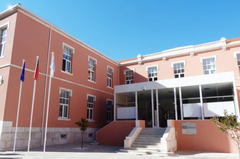 Utente do Hospital Braga denuncia "vales-careca" enviados pela ACSS