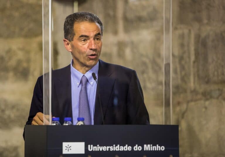 Ministro deposita esperanças em camas do alojamento local