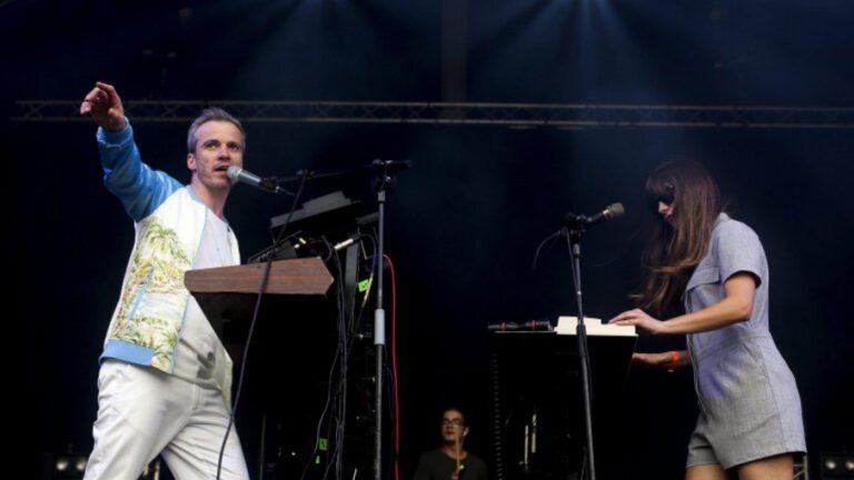 White Haus e Homem em Catarse no regresso do Triciclo a Barcelos