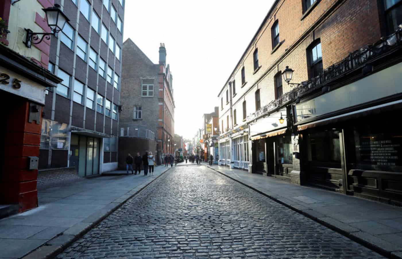 Irlanda dispensa 13 países de quarentena. Portugal excluído da lista