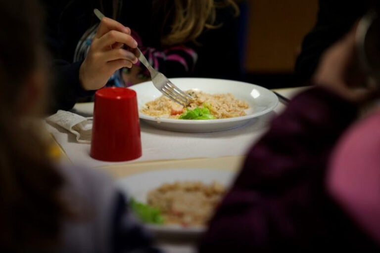 CMB não deverá fornecer refeições escolares em Agosto