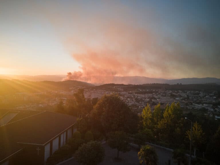 Incêndio em Adaúfe controlado