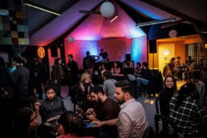 Governo esclarece: Bares fecham às 20h em Lisboa e à 01h00 no resto do país