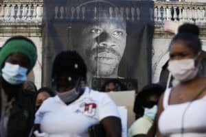 Avenida Central, em Braga, recebe manifestação por Bruno Candé