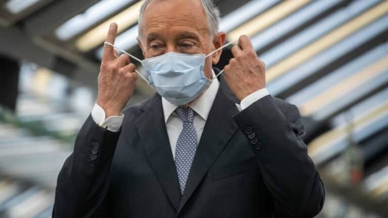 Marcelo promulga app StayAway Covid