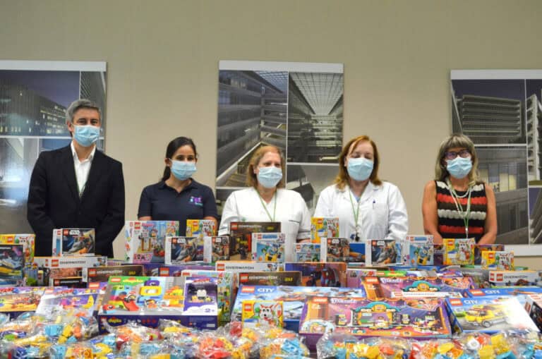 Hospital de Braga recebe doação de 6 mil euros em LEGO