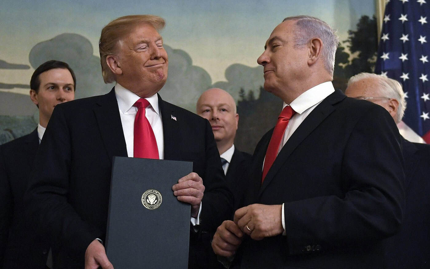 Trump anuncia "acordo de paz histórico" entre Israel e Emirados Árabes Unidos