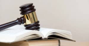 Ministério Público abre inquérito às ameaças a deputadas e à SOS Racismo