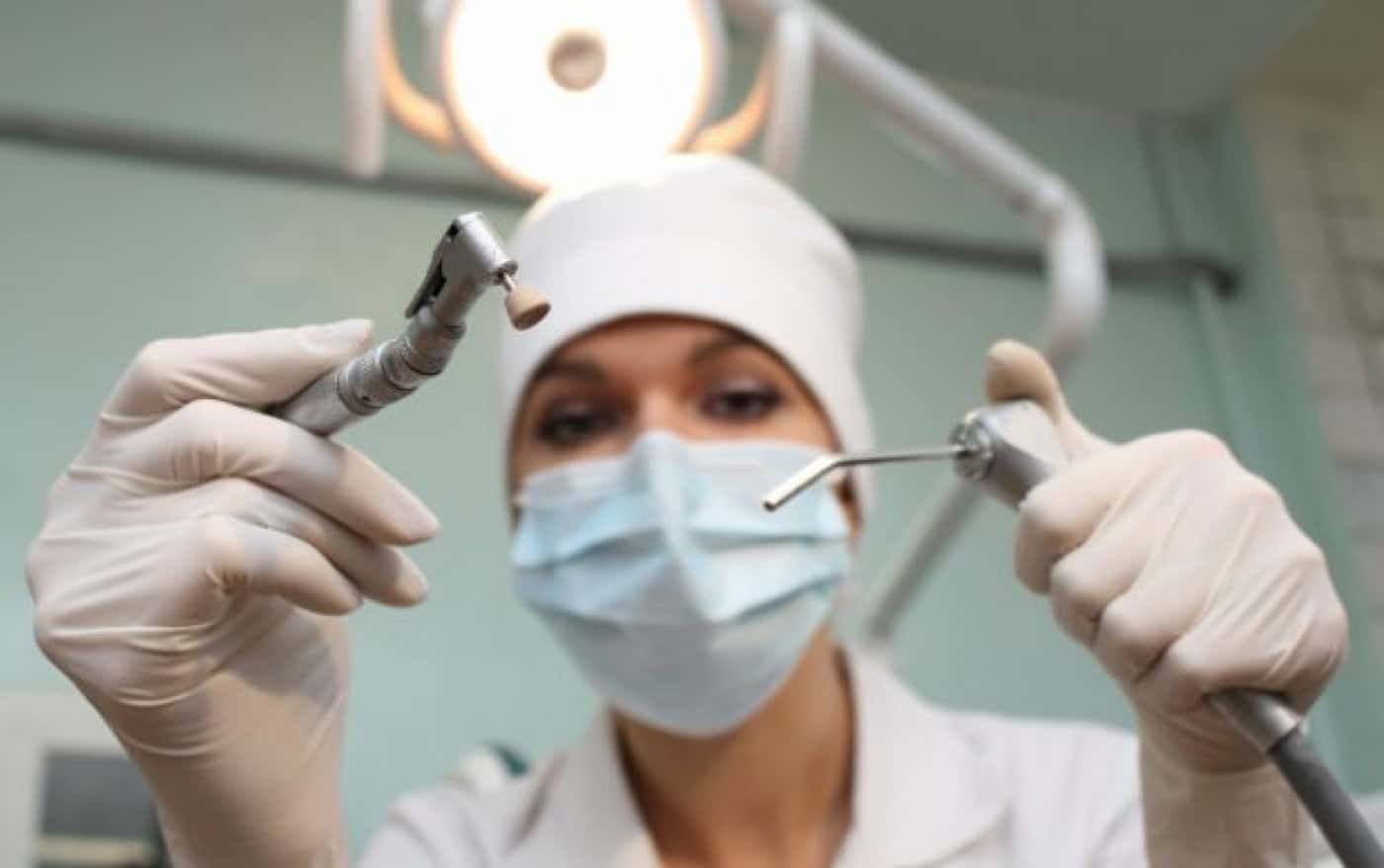 Inquérito a 4.136 dentistas portugueses revela que 99,5% escaparam a infeção