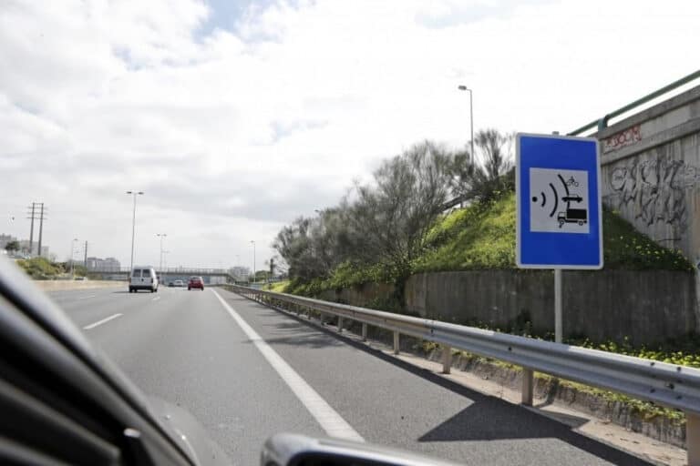 Portugal compra radares que controlam a velocidade média na estrada