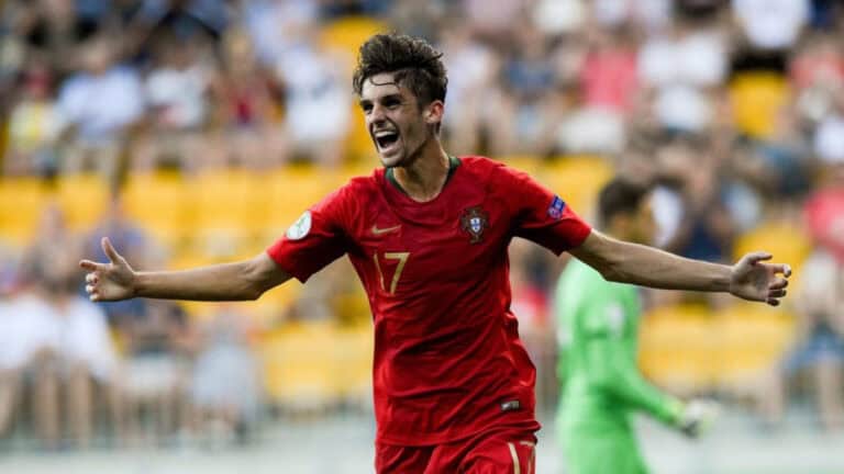 Trincão é a grande novidade nos convocados de Fernando Santos