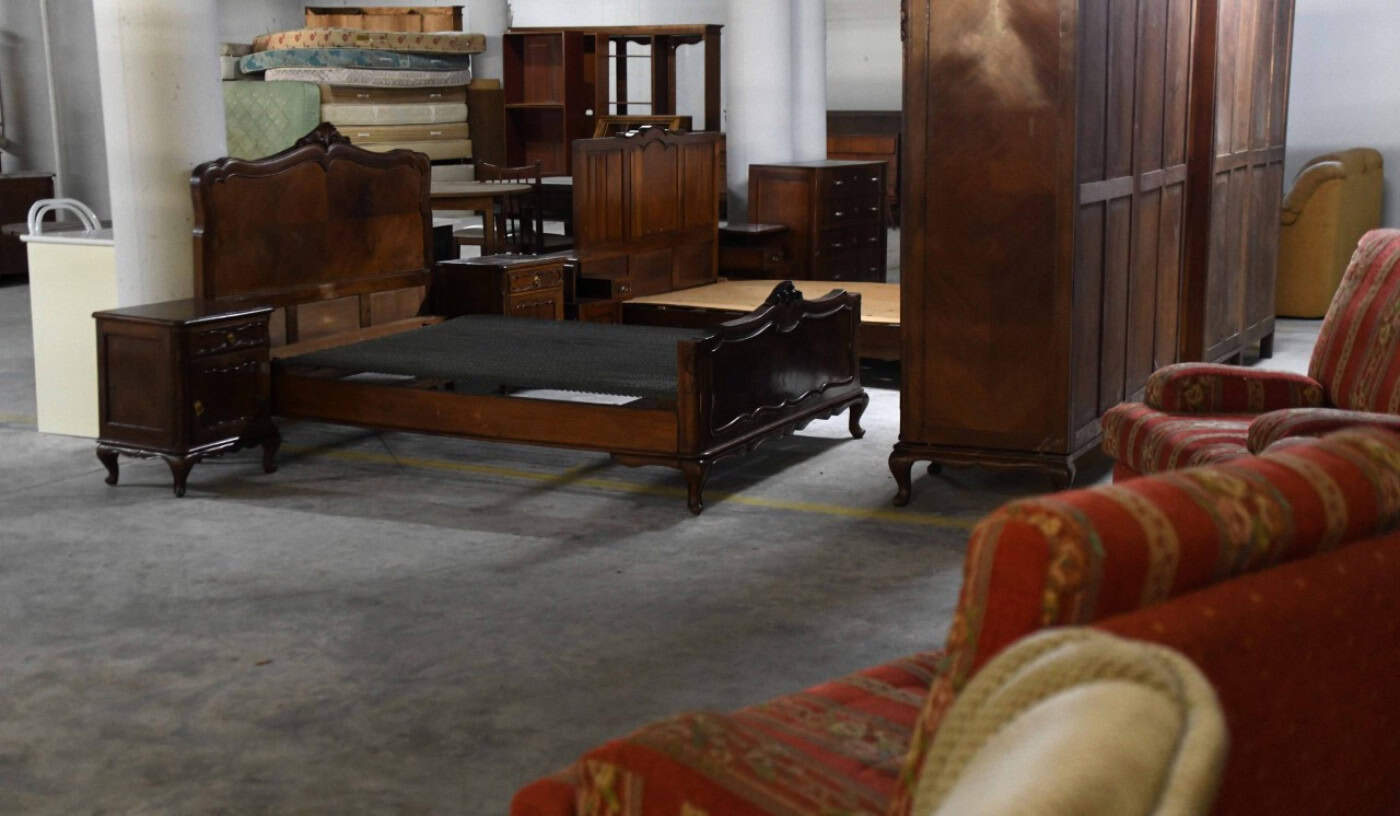 Banco de Móveis Solidário transforma o “lixo” de uns no tesouro de outros