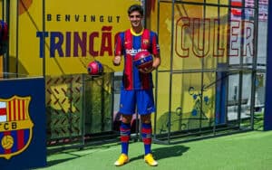 Trincão apresentado no Barcelona promete "muitos golos e assistências"