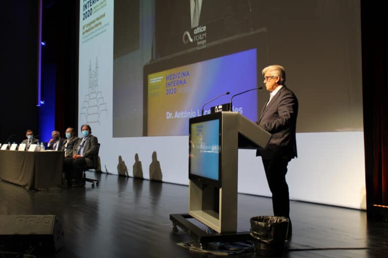 Governo disponível para negociar com médicos de medicina interna