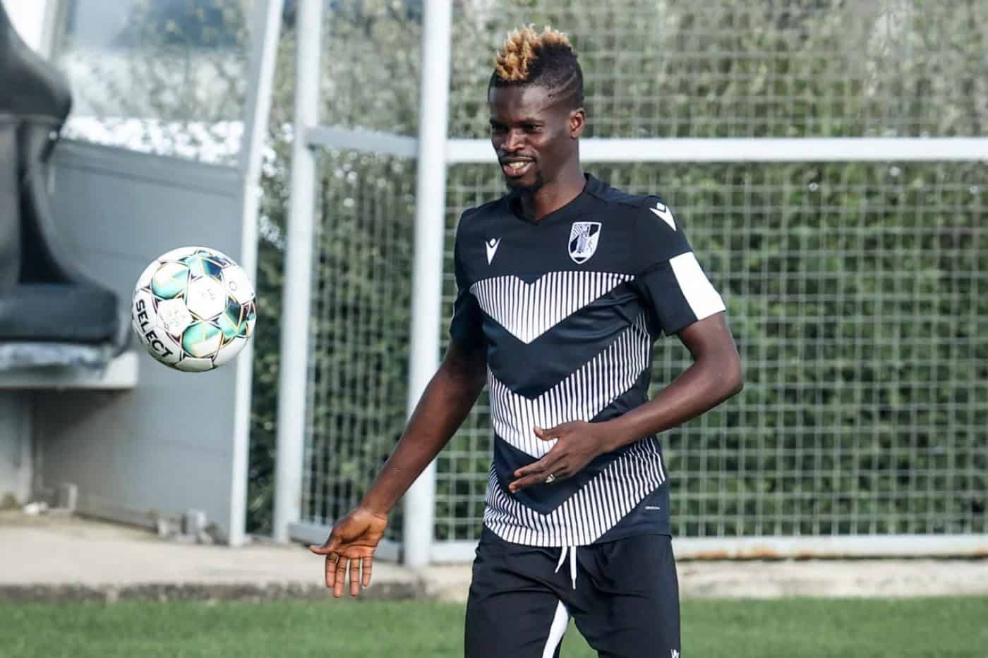 Falaye Sacko: “O treinador comunica muito connosco”