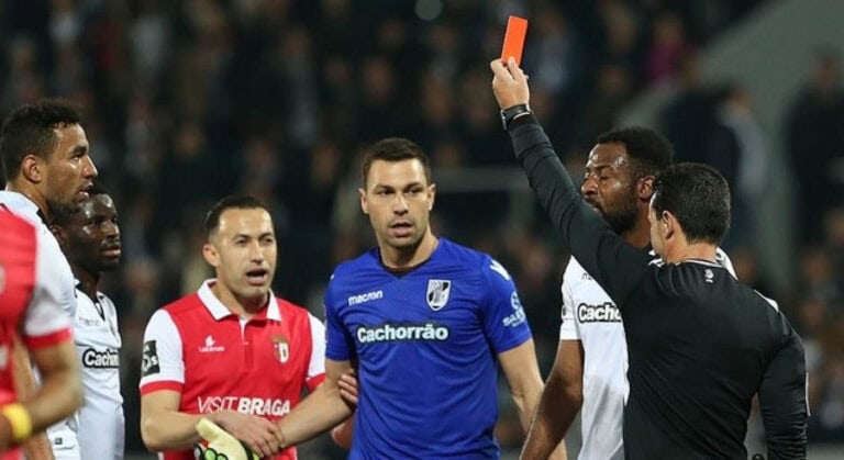 Douglas e o convite antes do Vitória SC: “O Braga procurou o meu empresário em 2010”