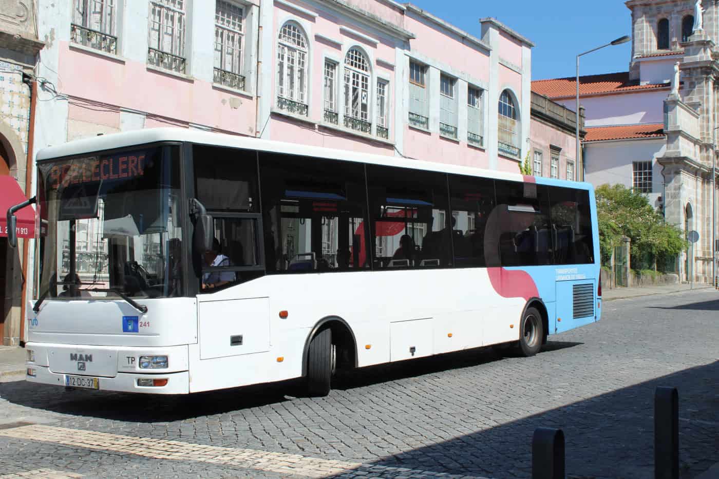 TUB estudam plano “difícil” para regresso às aulas