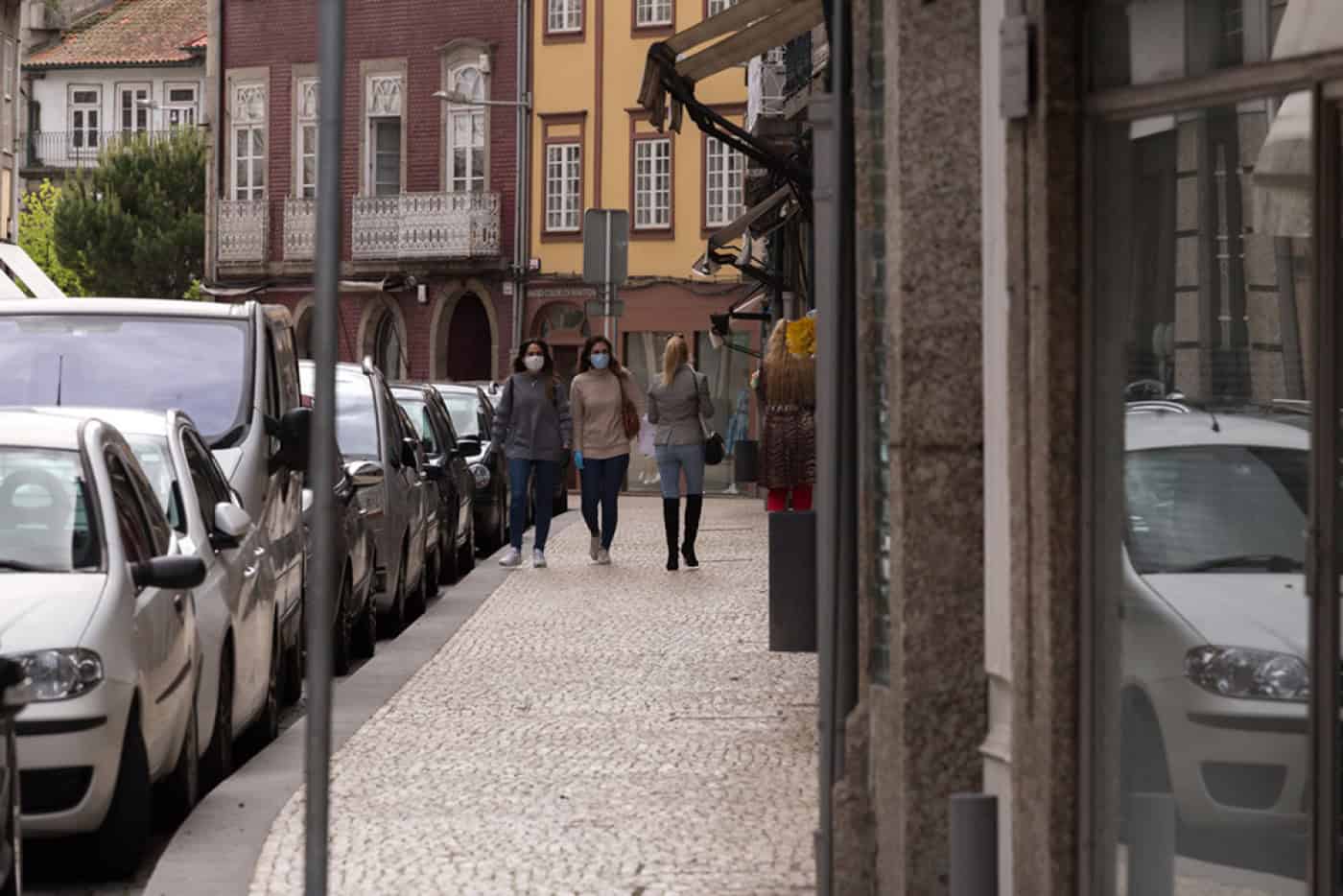Distrito de Braga soma quase 300 novos casos; Guimarães supera os 100