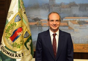 Autarca de Guimarães defende&nbsp;uso obrigatório da máscara em espaço público