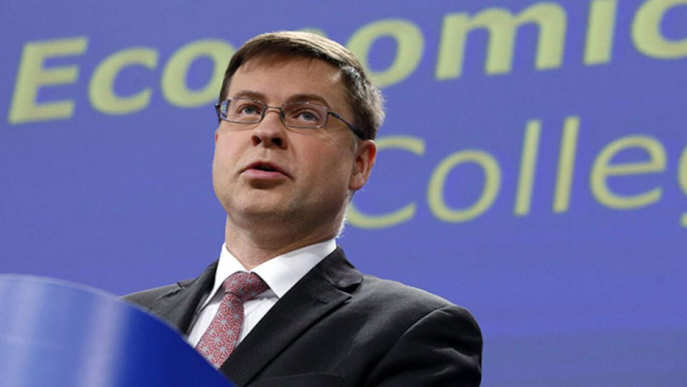 Dombrovskis diz que despesa pública não é suficiente para superar a crise