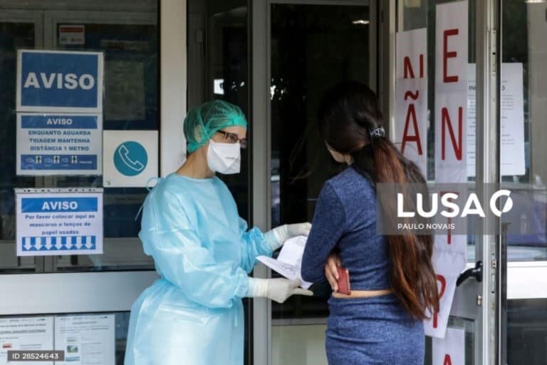 Consultas presenciais nos centros de saúde caíram 36% no primeiro semestre