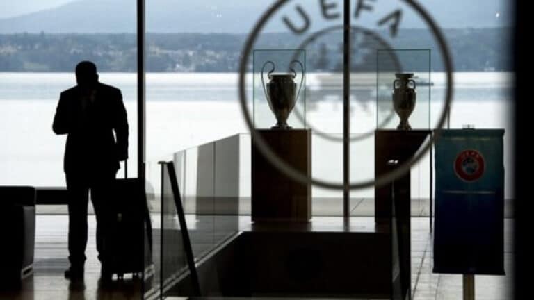UEFA vai reembolsar televisões em 575 ME face à interrupção das competições