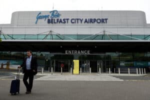 Irlanda do Norte exclui Portugal continental da lista de países seguros&nbsp;