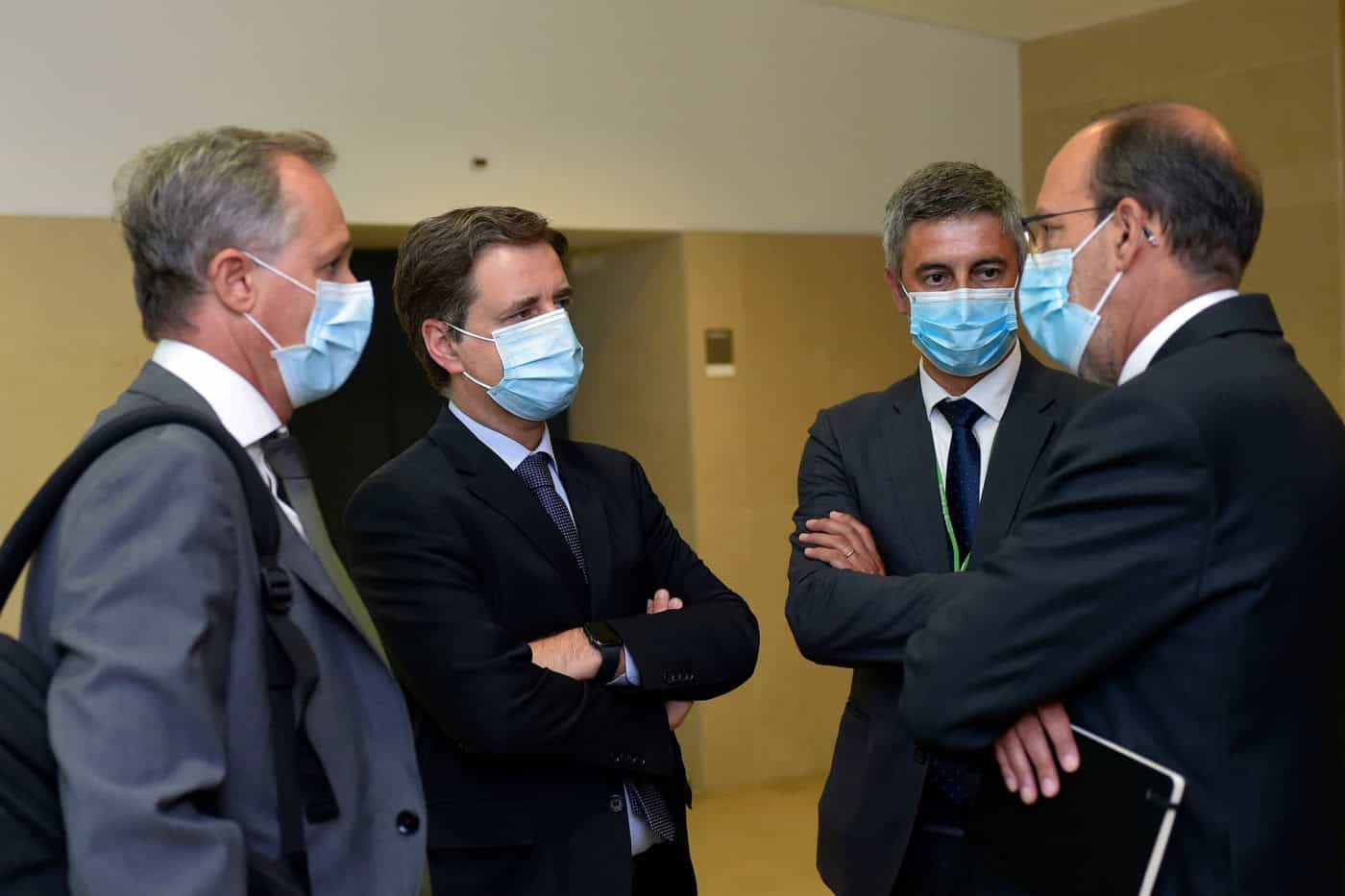 Rio elogia medidas do Governo e não fecha a porta a restrições futuras