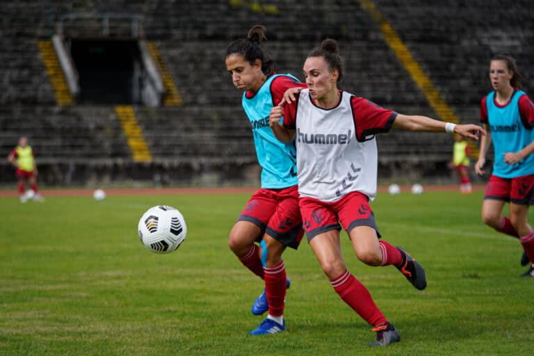 Equipa feminina do SCB prepara primeiro jogo da Liga BPI