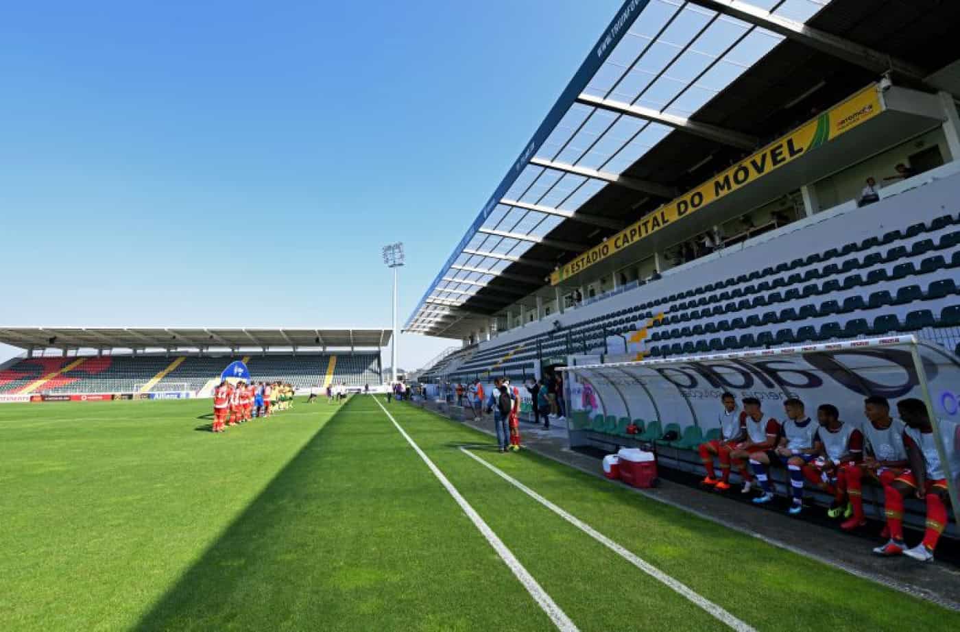 Clubes querem fim da "discriminação" e regresso imediato do público aos estádios