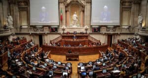 Projetos PCP e BE para aumentar subsídio de desemprego aprovados na generalidade&nbsp;