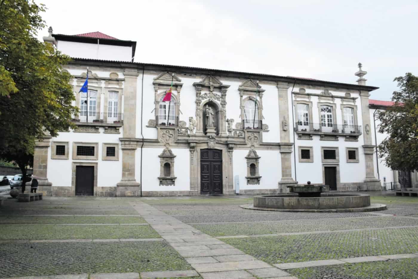 CM Guimarães revê PDM para permitir expansão de empresa