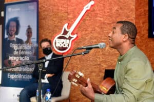 Café-Concerto RUM by Mavy foi palco multicultural