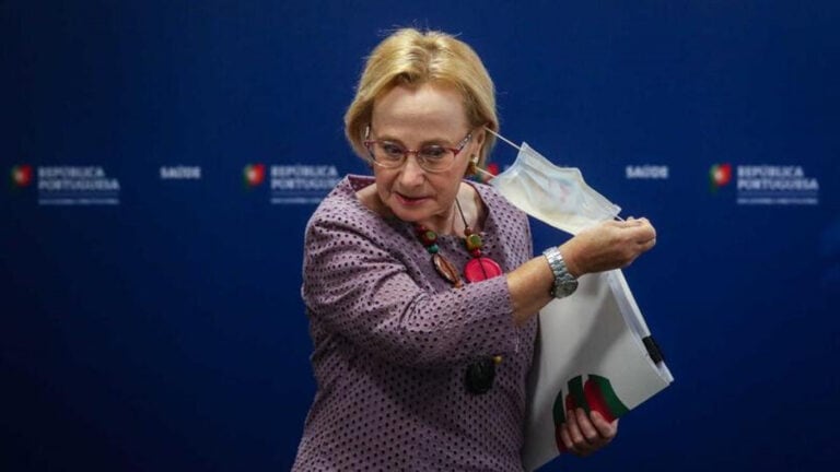 Alunos de enfermagem vão reforçar equipas de saúde pública contra a Covid-19