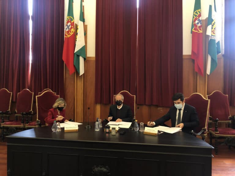 Vimaranenses com 65 anos podem tomar vacina da gripe nas farmácias&nbsp;