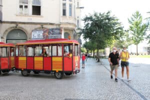 Máscaras passam a ser obrigatórias na rua&nbsp;