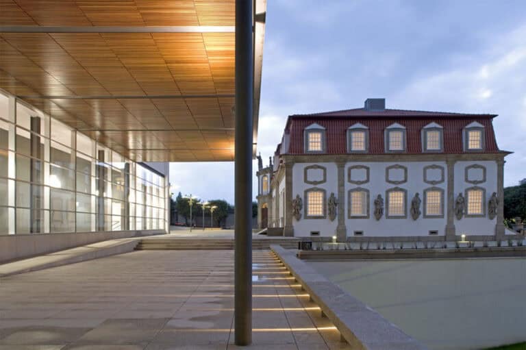 Oficina cancela espetáculos até 7 de Novembro