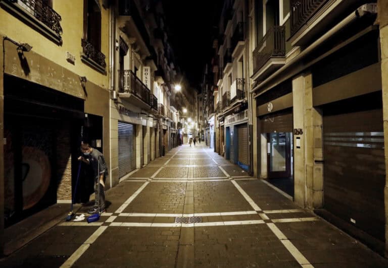 Espanha decreta estado de emergência com recolher obrigatório