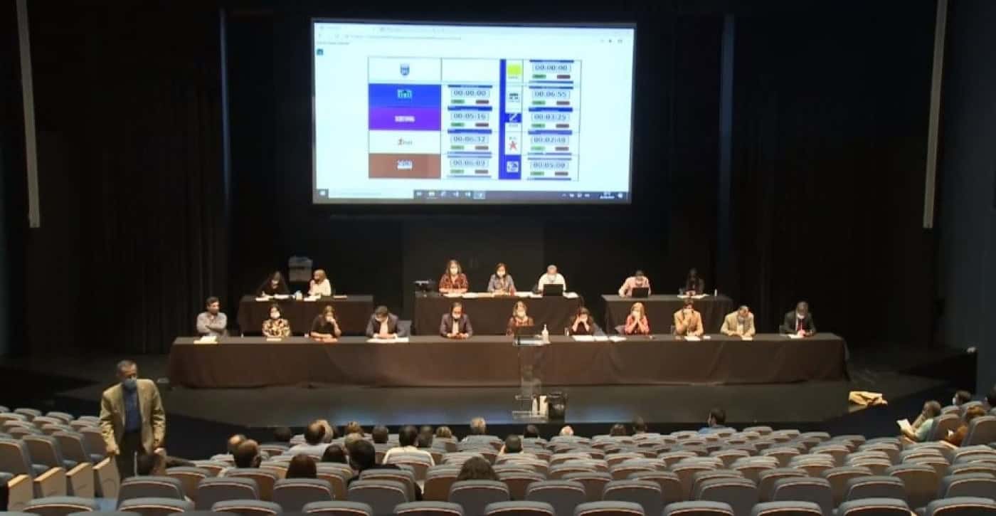 Concurso de concessão da ala de alimentação do mercado votado em AM