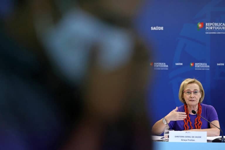 DGS admite possibilidade de aulas à distância para o Ensino Superior