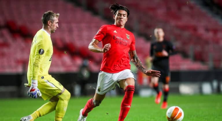 Benfica alcança empate nos descontos com golo de Darwin Núñez
