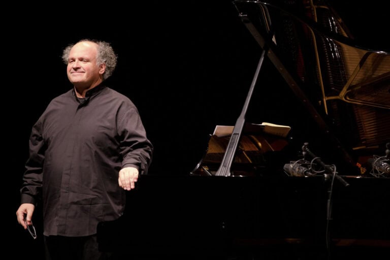 Notas do piano de Óscar da Silva vão correr mundo em CD&nbsp;