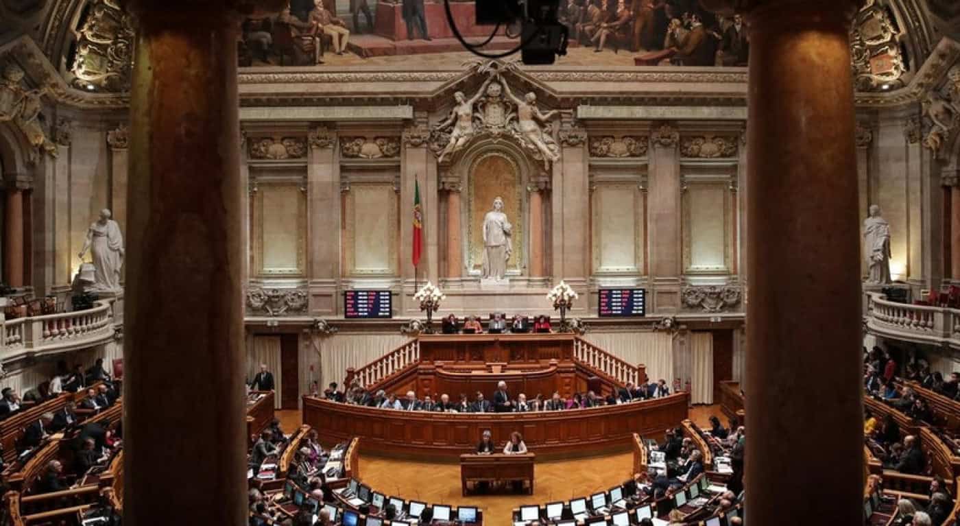 Novo estado de emergência aprovado no Parlamento