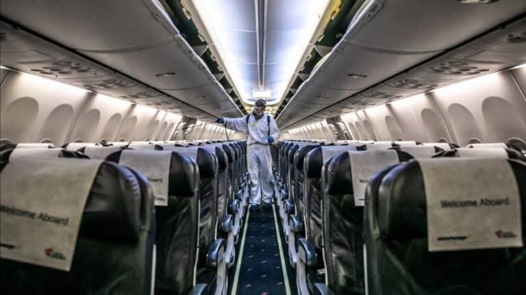 Governo admite obrigação de testes Covid à partida para viagem aérea