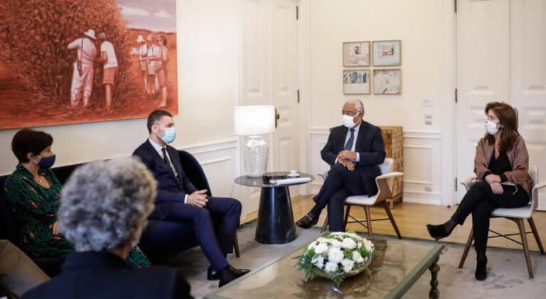 Inquéritos epidemiológicos justificam recolher obrigatório nos fins-de-semana